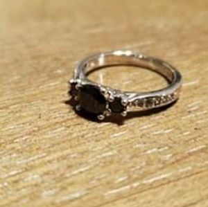 Black onyx ring size 7